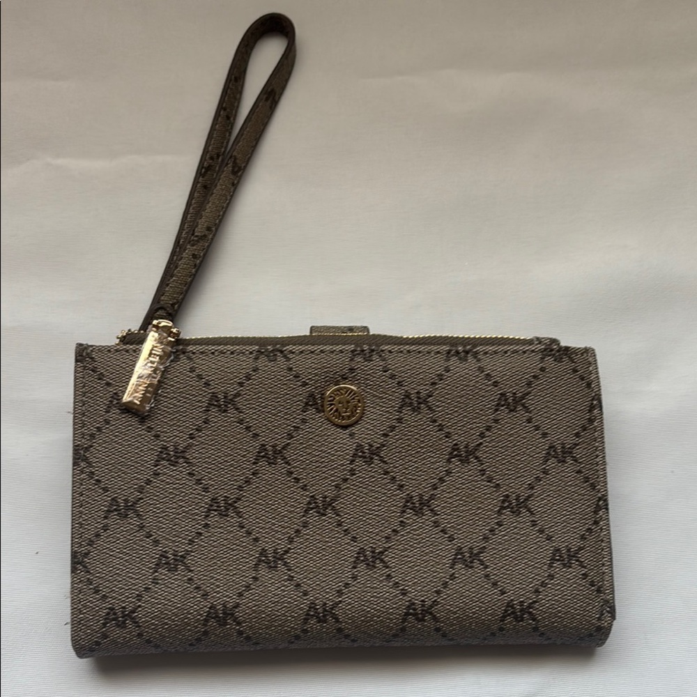 Anne Klein Wristlet EUC